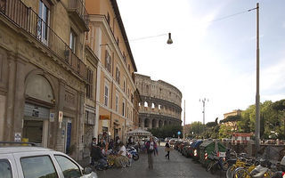 Náhled objektu Colosseum Corner 2br Apartment, Řím