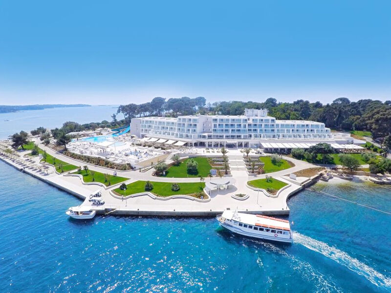 Fortuna Island Hotel