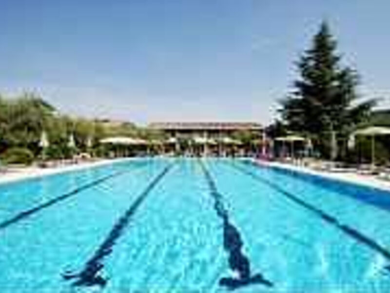 Sport Hotel Olimpo or Parc Hotel Oasi
