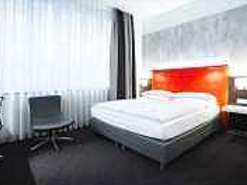 Select Hotel Berlin The Wall