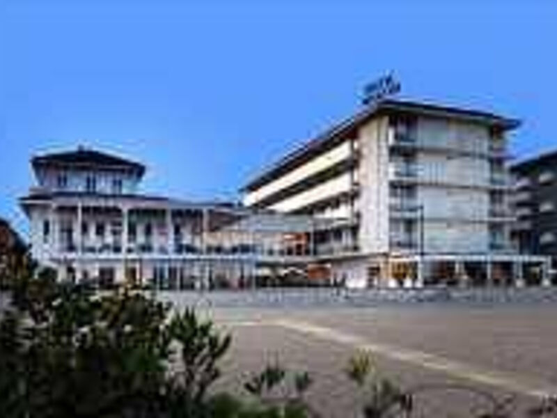 Marina Palace Hotel