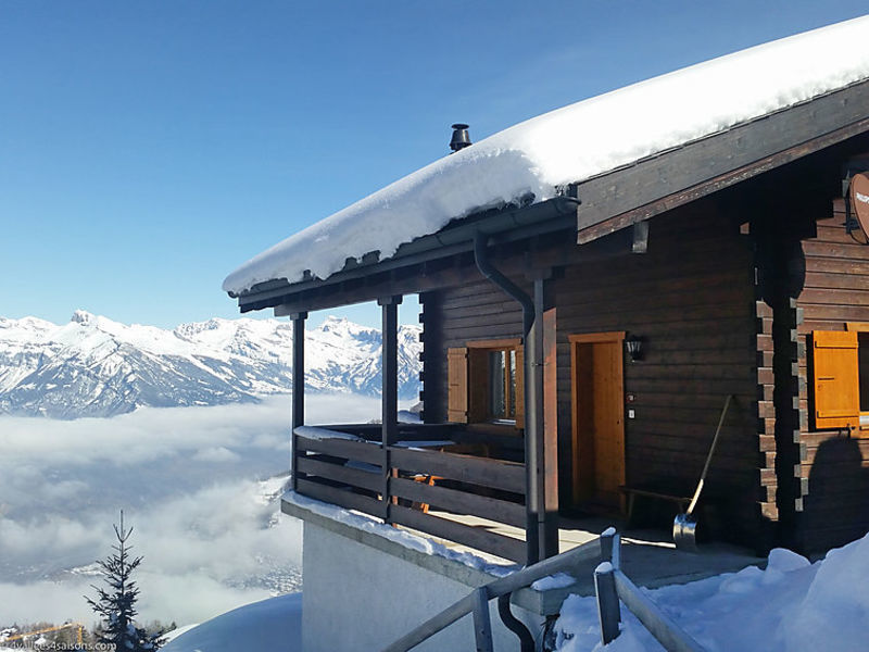The Chalet On The Piste