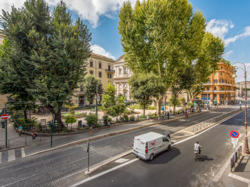 2br Piazza Navona Family Apartment