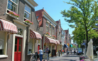 Náhled objektu Chandeliers, Delft