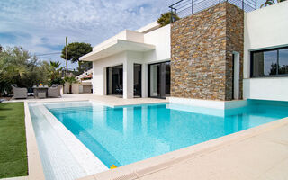 Náhled objektu L'Oustaloun, Fréjus