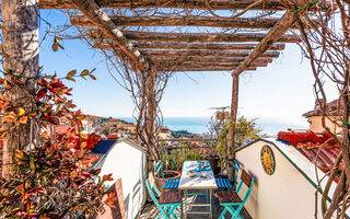 Náhled objektu Terrazza con glicine, Alassio