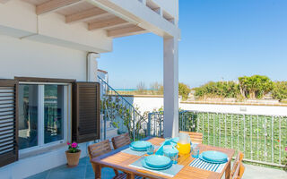 Náhled objektu Vila Laura 50 m vom Sandstrand entfernt, Carovigno