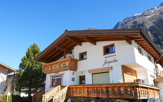 Náhled objektu Jacqueline, Huben