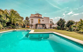 Náhled objektu Schöne Villa, großer Pool und Garten, Marbella