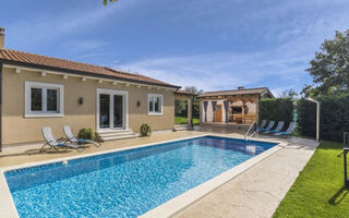 Náhled objektu Terezija, Tinjan