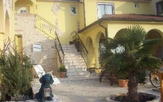 Náhled objektu Bella, Nova Vas