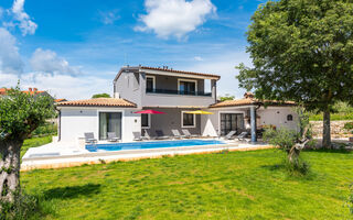 Náhled objektu Vala, Pula