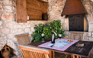 Náhled objektu Kirschbaum Trullo, Entspannung und Essen und Wein, Martina Franca