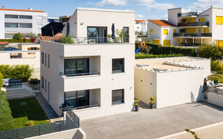 Náhled objektu Apartmány 3298N-7752, Novigrad