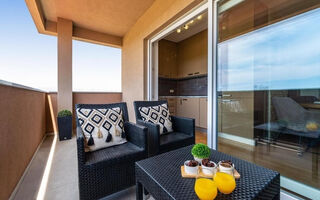 Náhled objektu Apartmány 3298N-8211, Nin