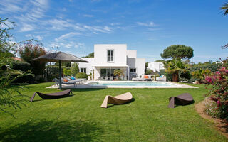 Náhled objektu Vila 4 Schlafzimmer, privater Pool Garten und Parkplatz, Calvi