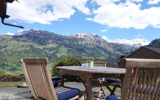 Náhled objektu Bergperle Ferienhaus, Dusche, WC, Terrasse Ferienhaus, Dusche, WC, Terrasse, Frutigen