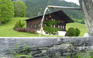 Náhled objektu Aerneli, Chalet Appartement/Fewo, Dusche oder Bad, WC 6-Bettwohnung, Gstaad