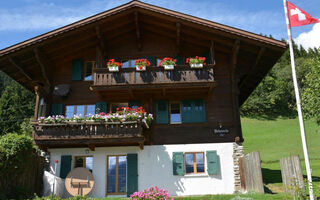 Náhled objektu Rehweid (2. Stock) Appartement/Fewo, Dusche oder Bad, WC 5-Bettwohnung, Gstaad