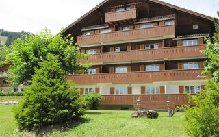 Náhled objektu Monique Nr. 1 Appartement/Fewo, Dusche oder Bad, WC 4-Bettwohnung, Gstaad