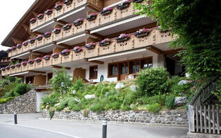 Náhled objektu Drive (Nr. 3) Appartement/Fewo, Dusche oder Bad, WC 6-Bettwohnung, Gstaad