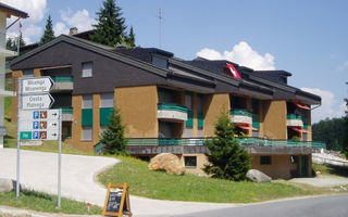 Náhled objektu Ferienwohnung Nodahüs Steiger-Müller Affeier, Obersaxen