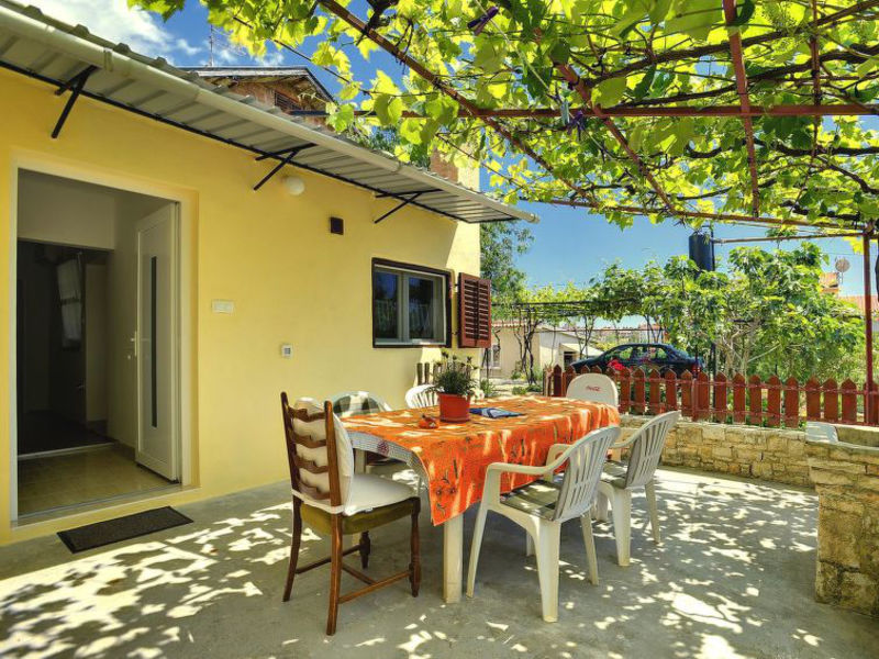 Garden House Pavao
