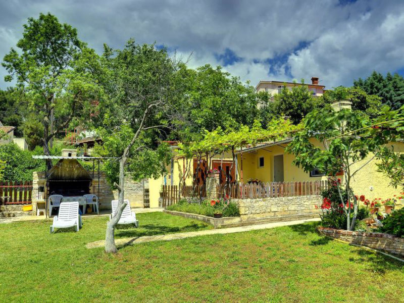 Garden House Pavao