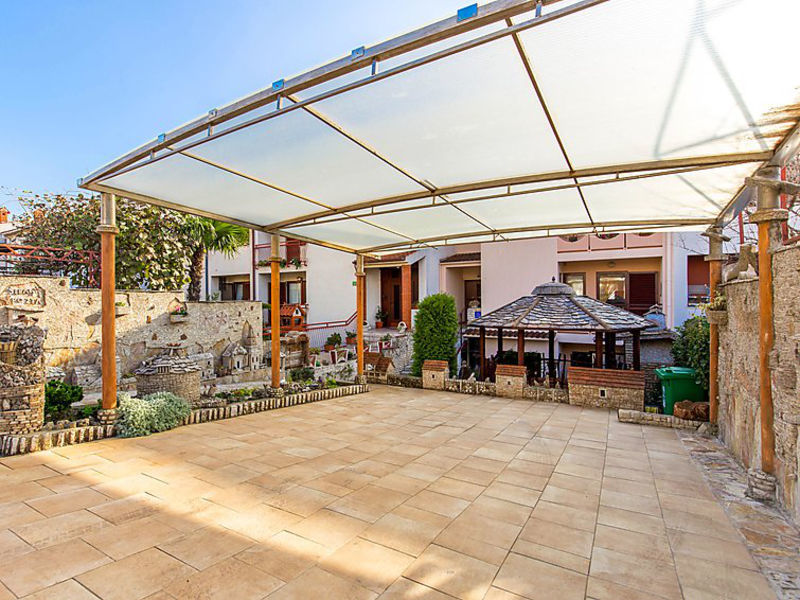 House Valdefora