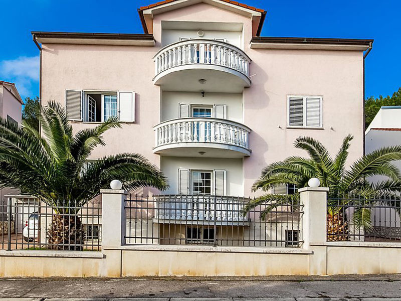 House Valdefora