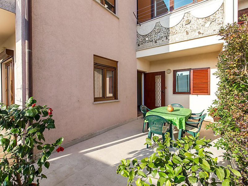 House Valdefora