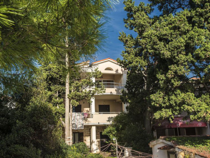 House Valdefora