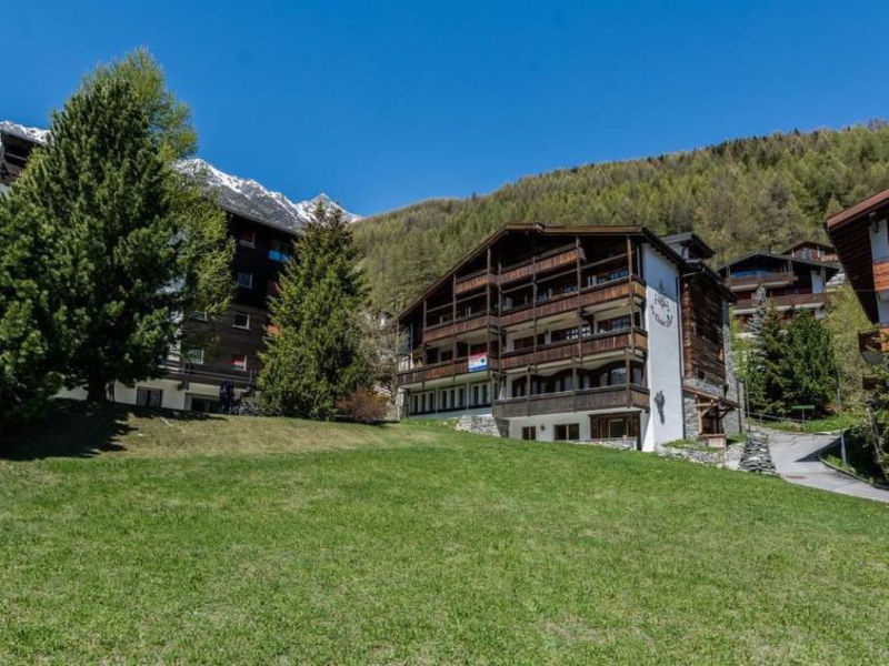 Au Chalet Cairn