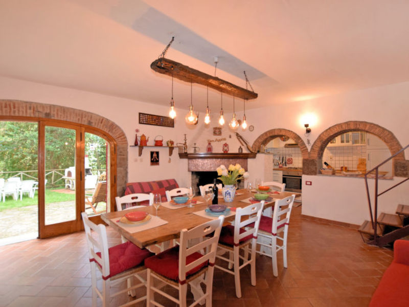Casale Elena