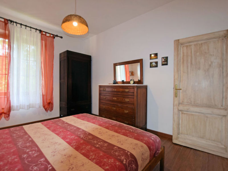 Casale Elena