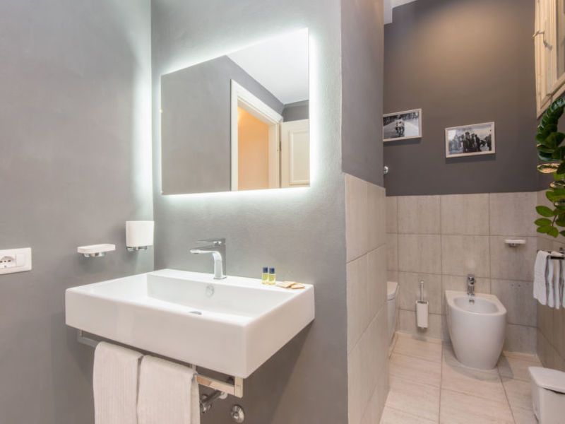 Pantheon Large Comfortable Apt