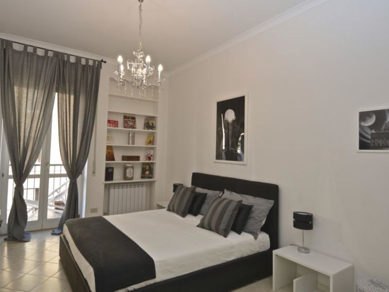 Vatican Corner 3bd 2ba