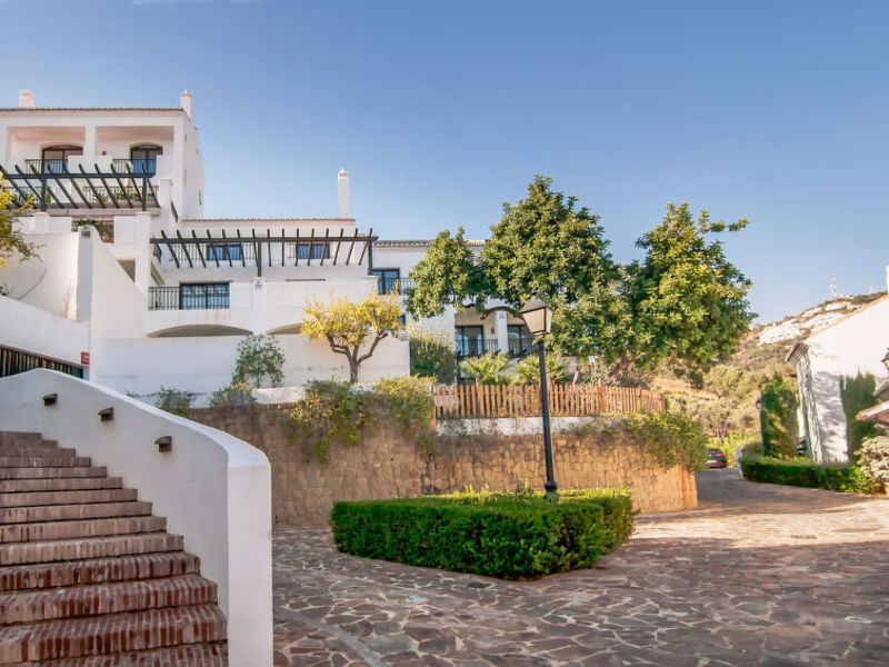 Pueblo De Los Monteros