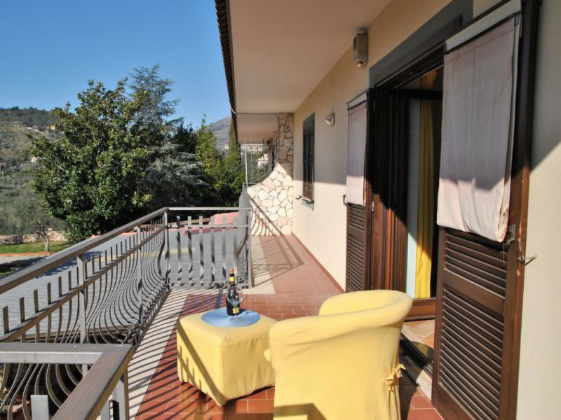 Villa Iris