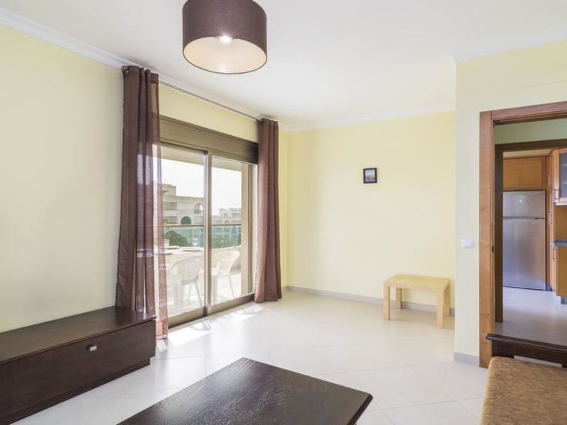 Apartamento T1 No R/Chao