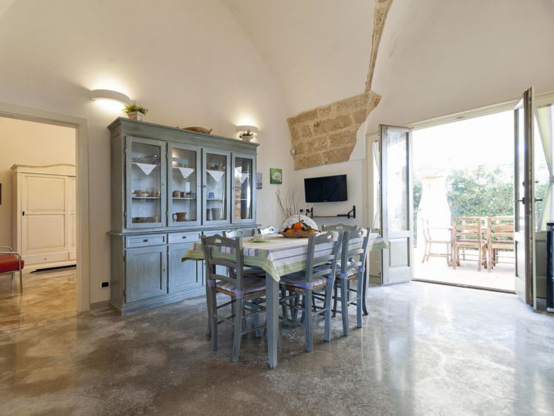 Small Sea Apartment