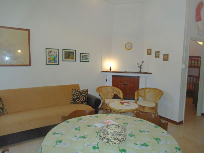 Longa House
