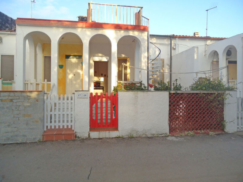 Longa House