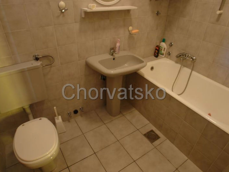 Apartmány Tena