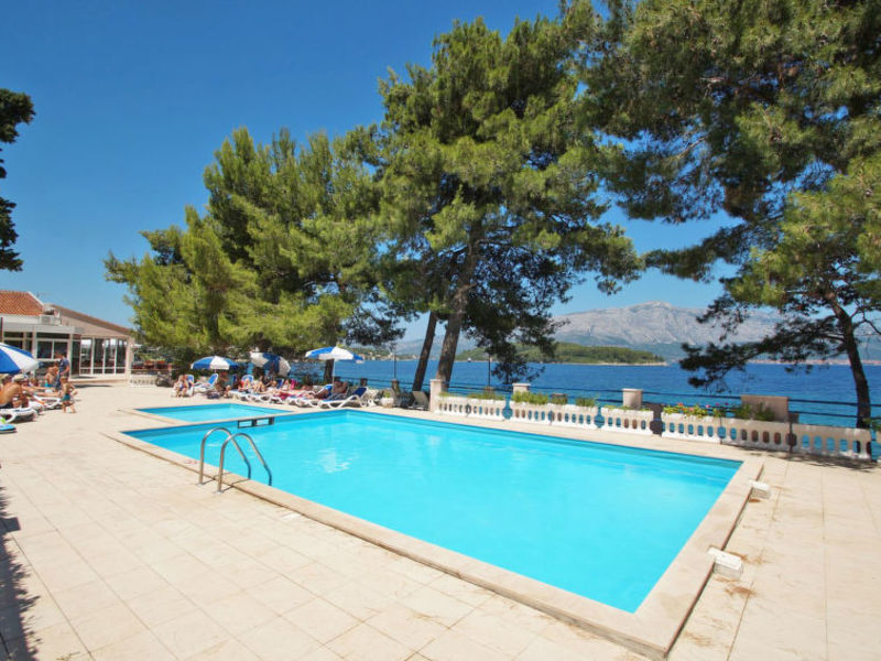 Lumbarda Resort