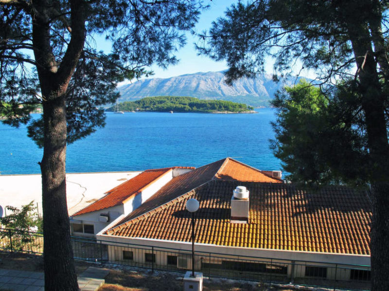 Lumbarda Resort