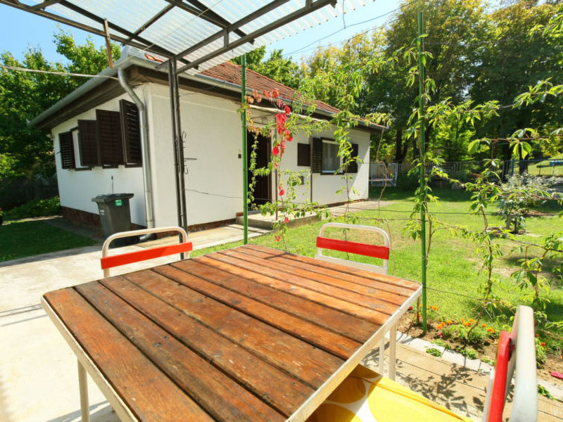 Balaton H2100