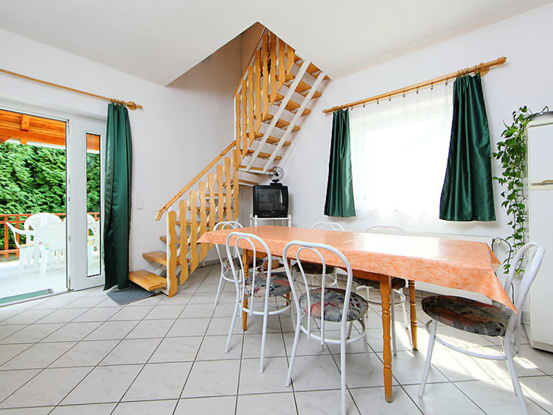 Balaton H2058