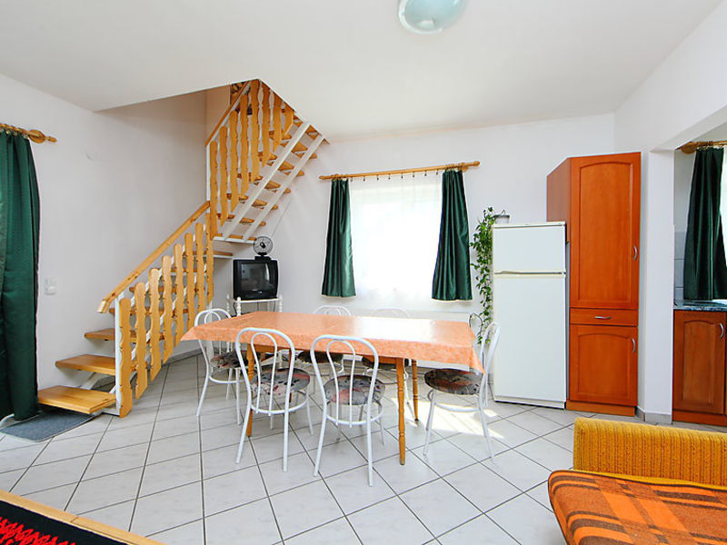 Balaton H2058