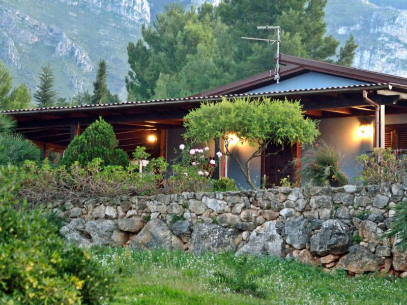Villa Dei Mandorli